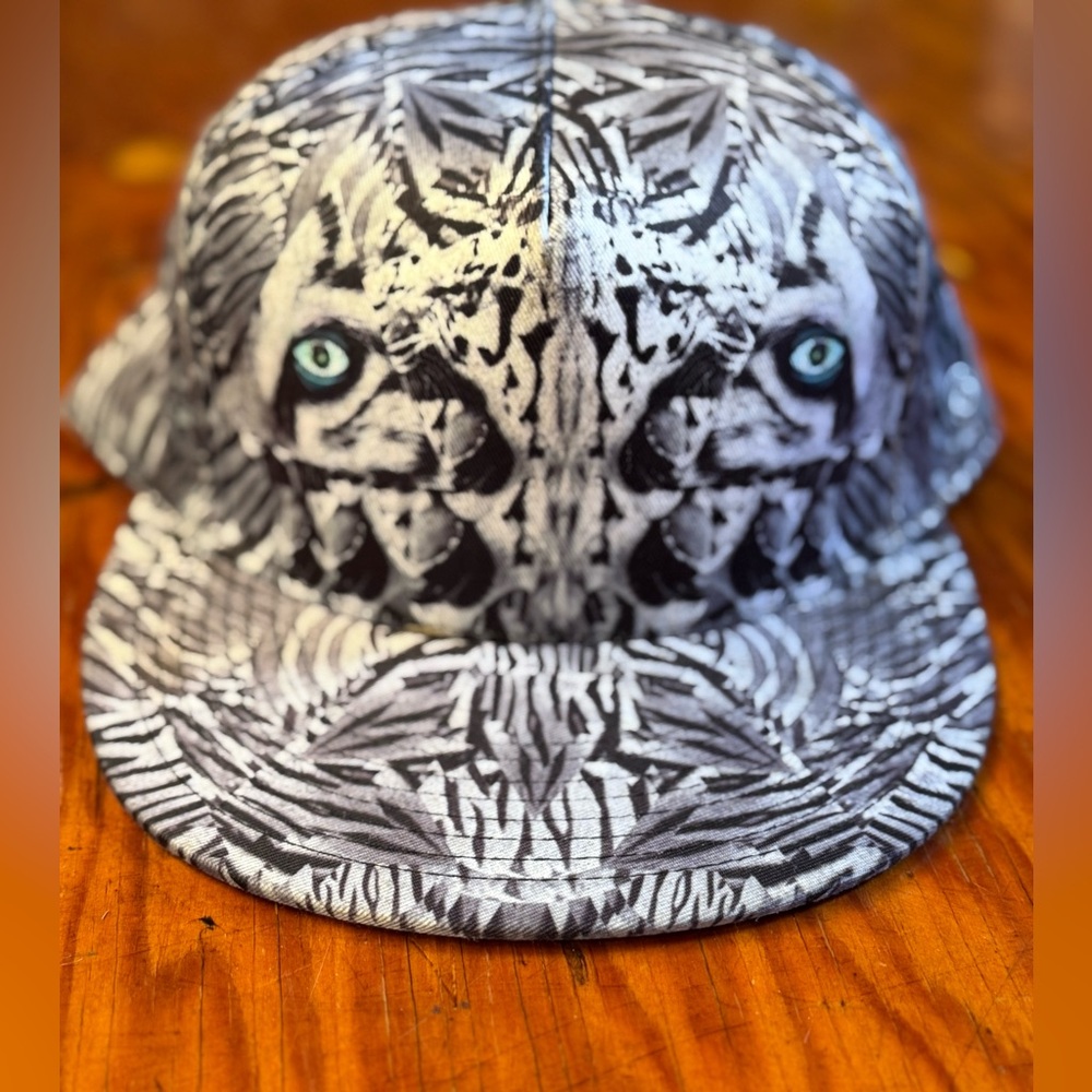 Men's Tiger Print Cap - Black and White